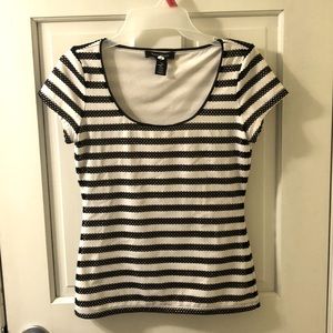 White House Black Market short sleeve blouse
